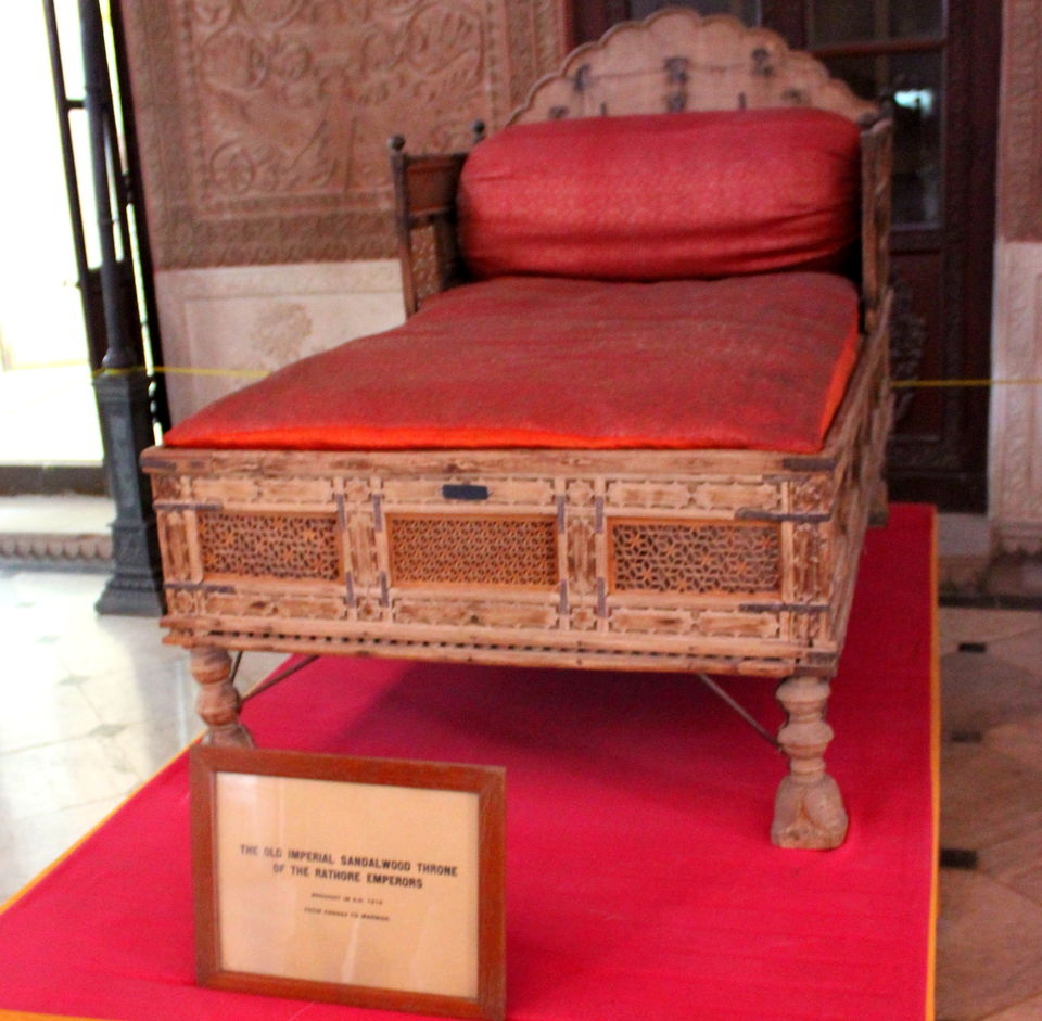 Old imperial Sandalwood throne of Rathore Clan | History of Junagarh Fort Bikaner | Historyfinder.in