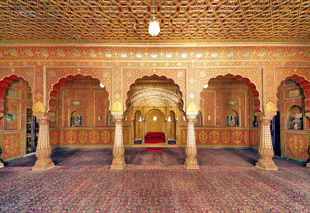 The audience hall of Anup Mahal inside Chintamani Fort | Image from Flickr.com  | Historyfinder.in