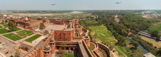 An aerial layout view of Agra fort in present day | Agra fort history | Historyfinder.in